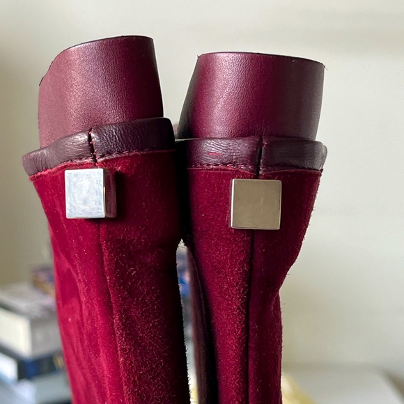 NEW STUART WEITZMAN Charlie Caberne Red Burgundy Suede Knee Boot sz 10 - Picture 2 of 9